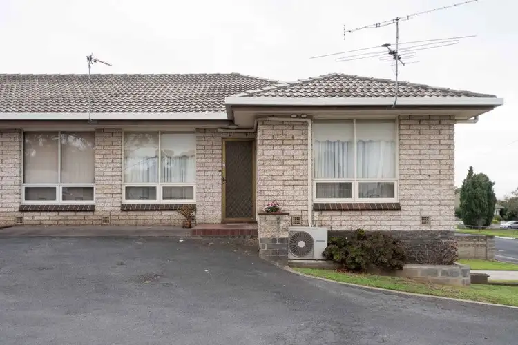 Main view of Homely unit listing, 1/48 Lake Terrace East, Mount Gambier SA 5290