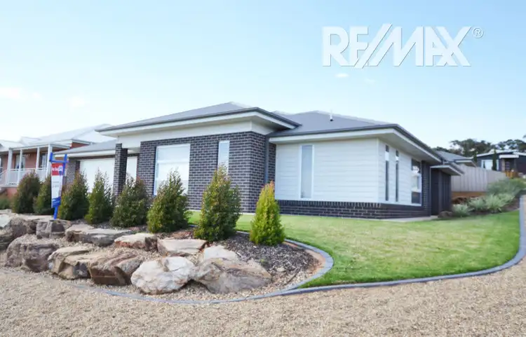 101 Brooklyn Drive, Bourkelands NSW 2650
