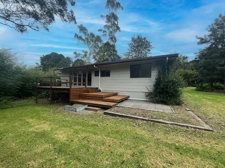 10 Lowanna Road