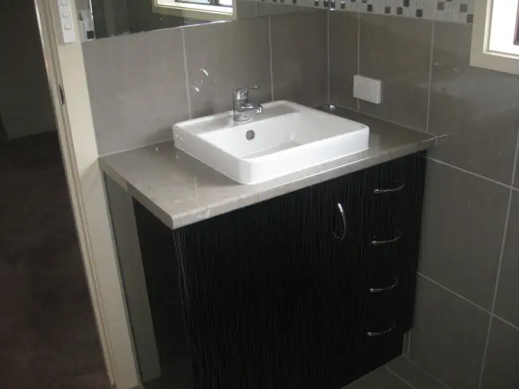 Fifth view of Homely house listing, 8 King Court, Murray Bridge SA 5253