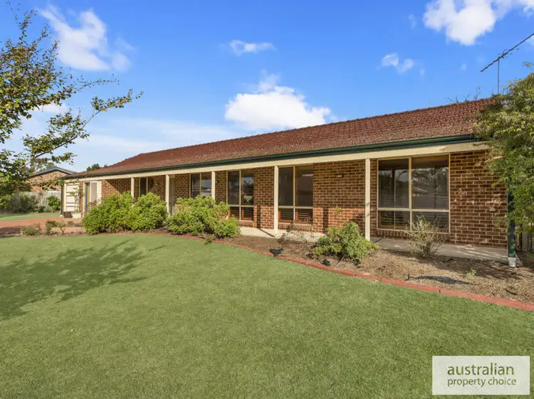 10 Tivoli Court, Wattle Grove NSW 2173