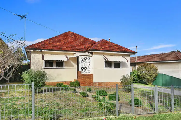 81 Whitaker Street, Guildford NSW 2161