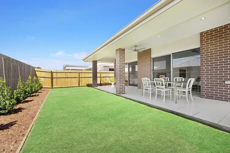 5 Chestnut Crescent, Caloundra West QLD 4551