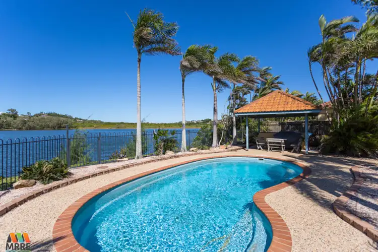 Main view of Homely unit listing, 2/25 Beach Road, Dolphin Heads QLD 4740