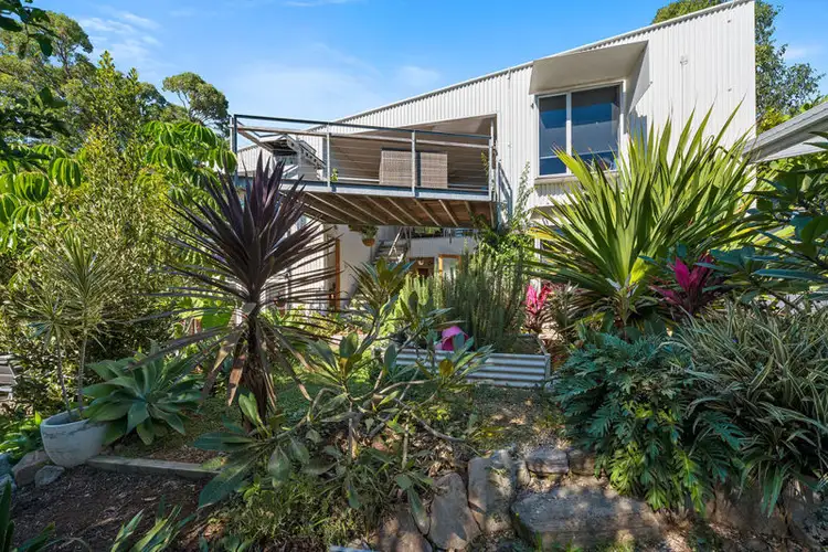 25 Scarborough St, Woolgoolga NSW 2456