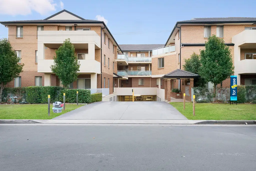 Main view of Homely unit listing, 15/13-17 Regentville Road, Jamisontown NSW 2750