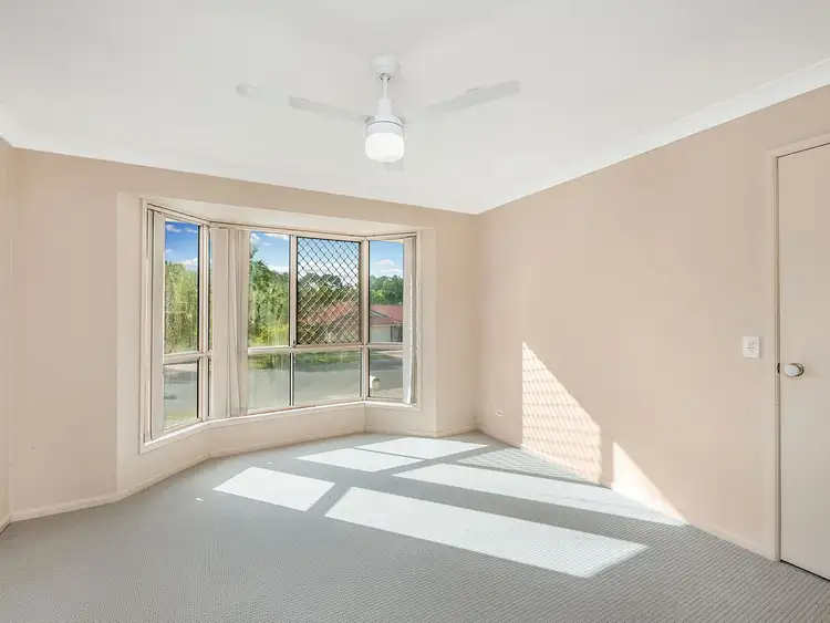 41 Lakeside Cr, Forest Lake QLD 4078