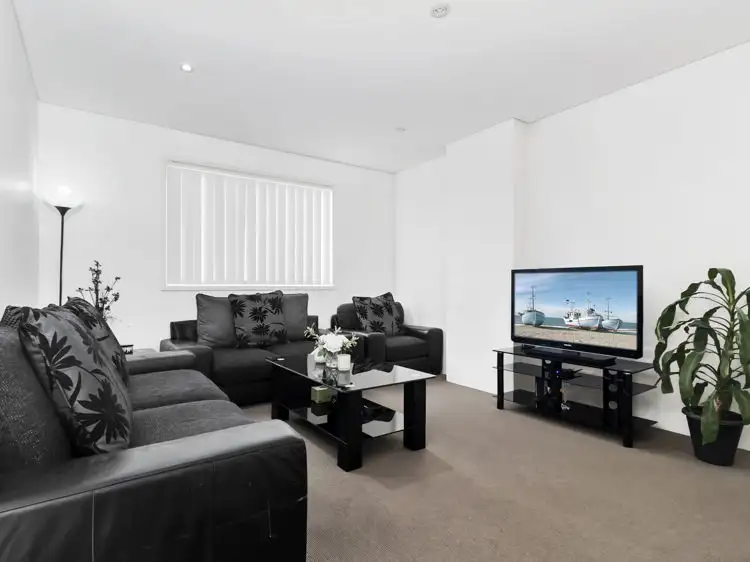 1/376 The Horsley Drive, Fairfield NSW 2165