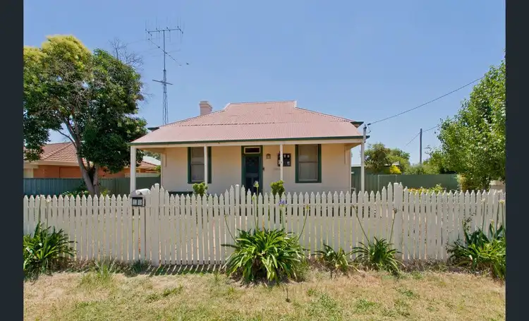 10 Balfour Street, Culcairn NSW 2660