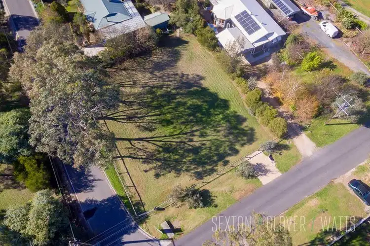 24 Donald Street, Dawesley SA 5252