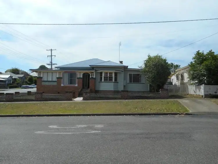 26 Wide Street West