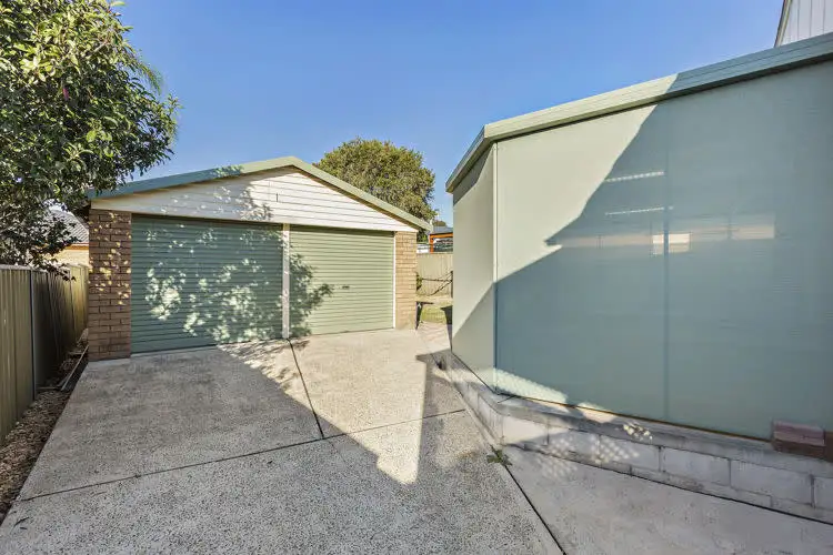 Fifth view of Homely house listing, 16 Myuna Crescent, Seven Hills NSW 2147