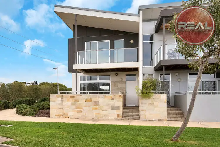 2 Yao Cove, New Port SA 5015