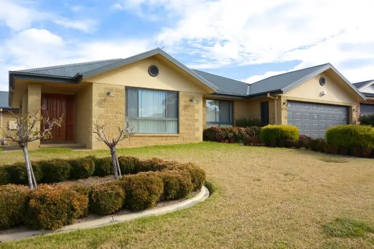 1/50 Tamar Drive, Tatton NSW 2650