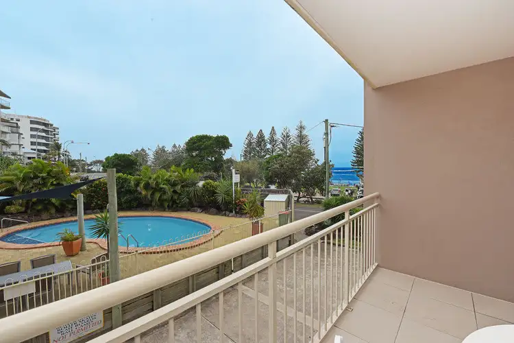 2/15 Esplanade Bulcock Beach, Caloundra QLD 4551