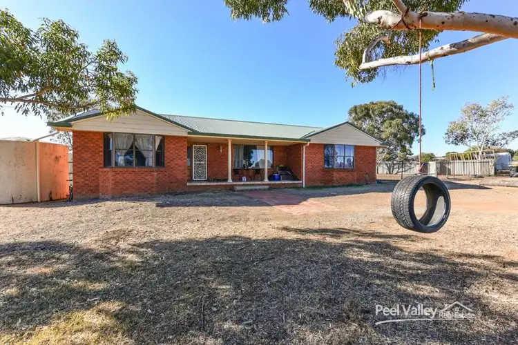 3 Warwick Road, Tamworth NSW 2340