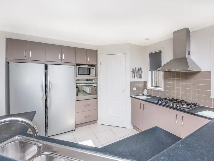 Fifth view of Homely house listing, 9 Van Asch Cl, Doolandella QLD 4077