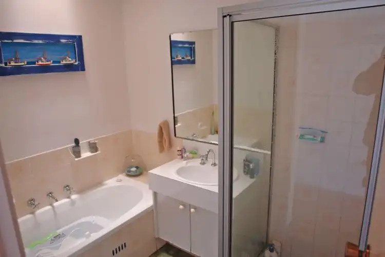 Third view of Homely villa listing, 16/9-11 Gascoigne Road, Gorokan NSW 2263