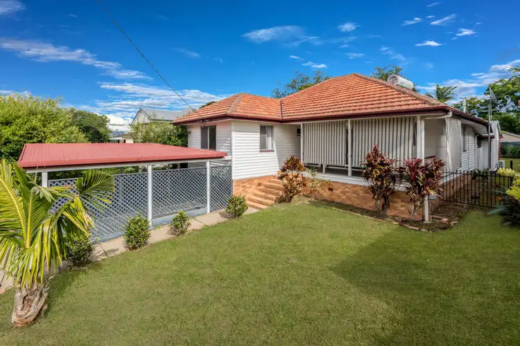 9 Haldane Street, Graceville QLD 4075