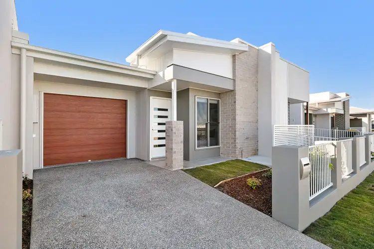 Second view of Homely house listing, 8 Newton Place, Baringa QLD 4551