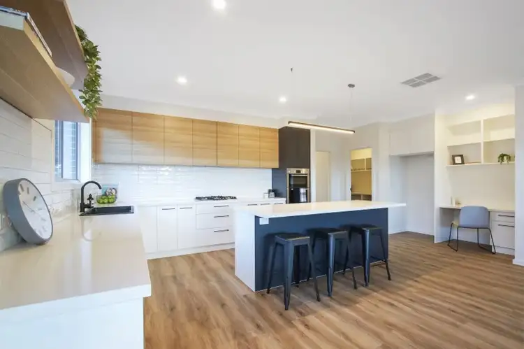 Second view of Homely house listing, 7 Zeil Circuit, Thurgoona NSW 2640