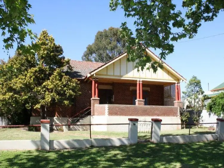 49 Belmore St, Junee NSW 2663