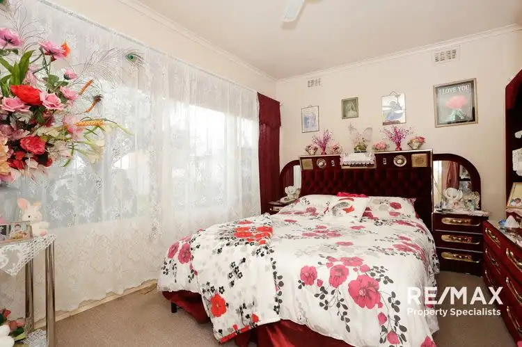 Fifth view of Homely house listing, 7 Stenocarpus Drive, Doveton VIC 3177