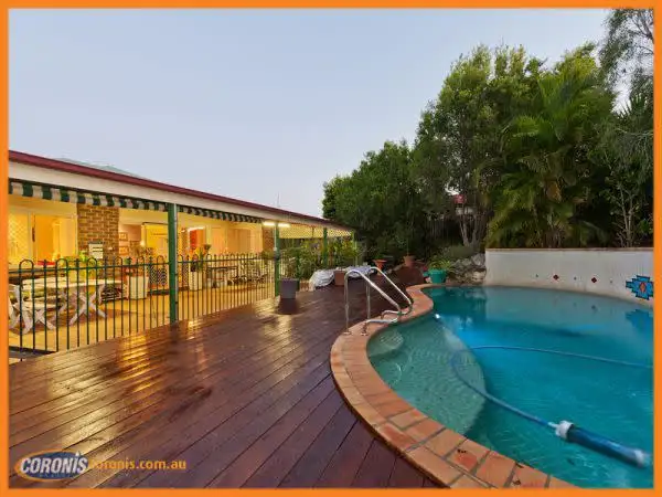 1 Magpie Place, Albany Creek QLD 4035