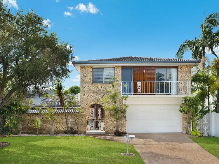 3 Moondarra Crescent, Mooloolaba QLD 4557