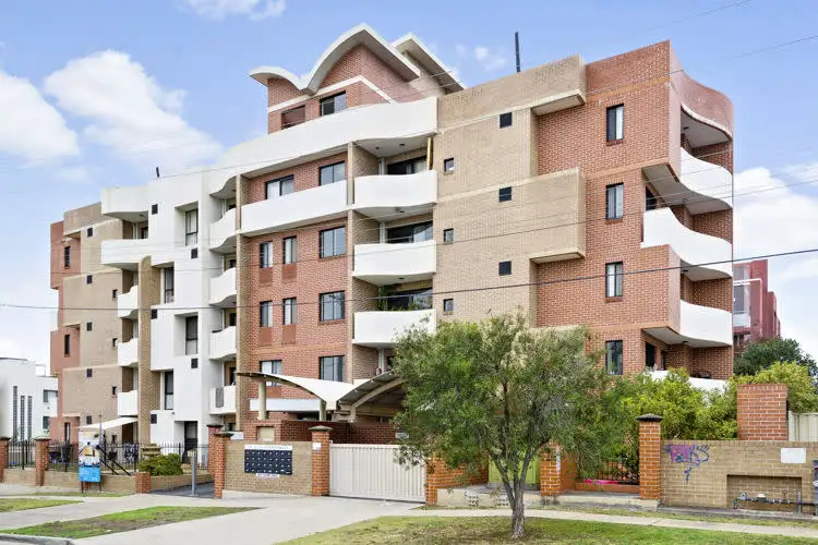 Main view of Homely unit listing, 19/20 Clifton Street, Blacktown NSW 2148