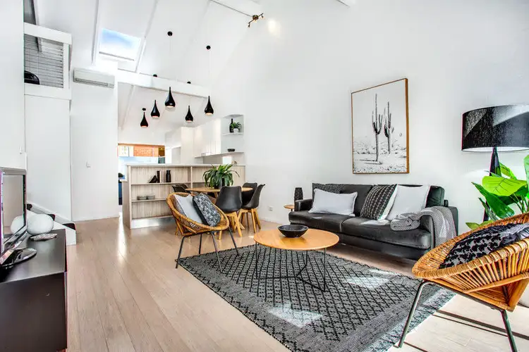 2/195 Gordon Street, Coburg VIC 3058