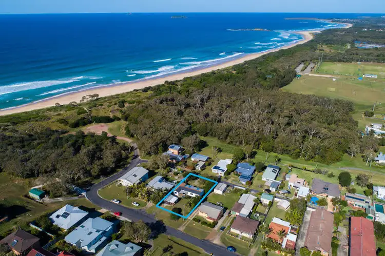 48 Market St, Woolgoolga NSW 2456