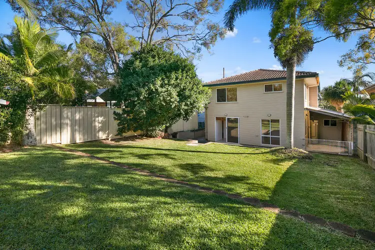 38 Pansy St, Wynnum QLD 4178