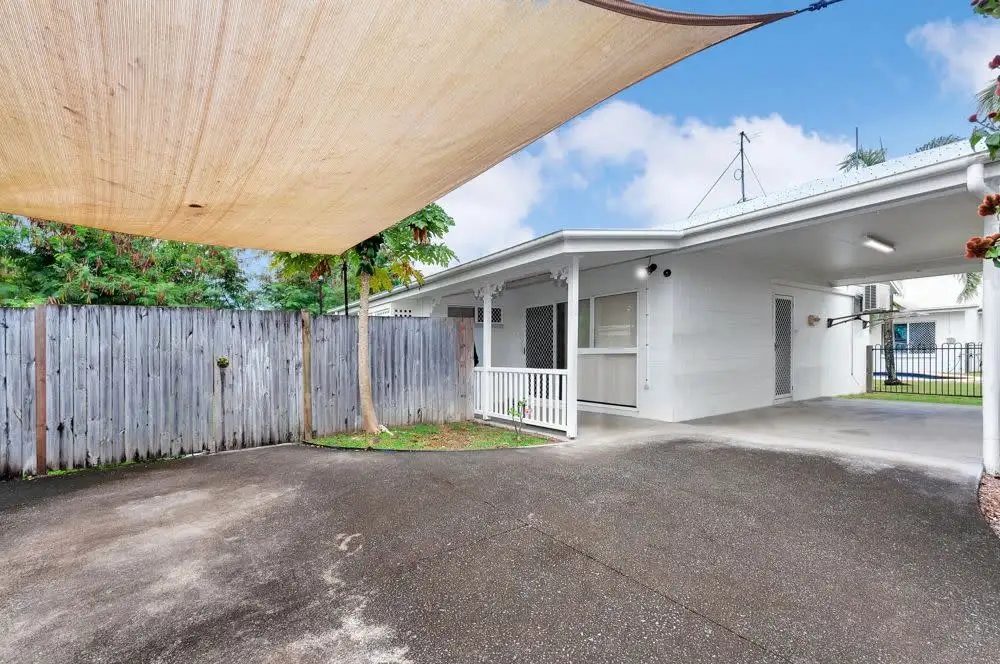 Main view of Homely unit listing, 2/12-14 Ireland Crescent, Whitfield QLD 4870
