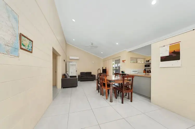 Second view of Homely unit listing, 2/12-14 Ireland Crescent, Whitfield QLD 4870