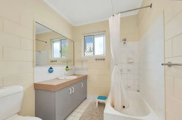 Seventh view of Homely unit listing, 2/12-14 Ireland Crescent, Whitfield QLD 4870