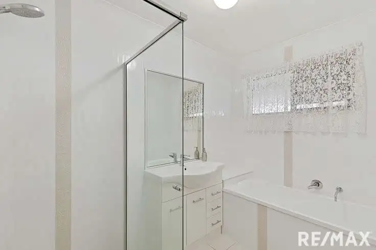Fifth view of Homely house listing, 3 Merrilyn Court, Urangan QLD 4655