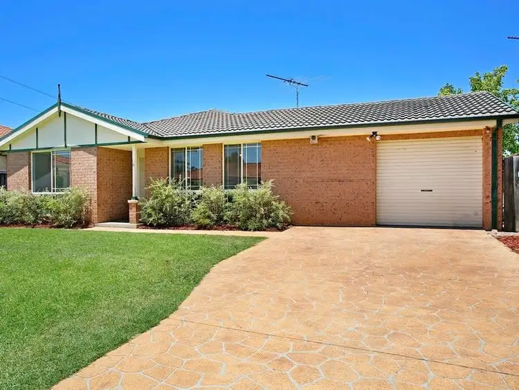 6 Harriet Place, Currans Hill NSW 2567