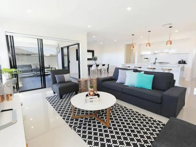 31 Garnsey Way, Oran Park NSW 2570