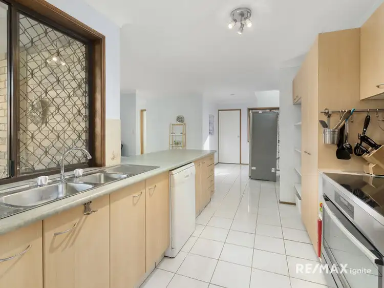 46 Lugano St, Riverhills QLD 4074