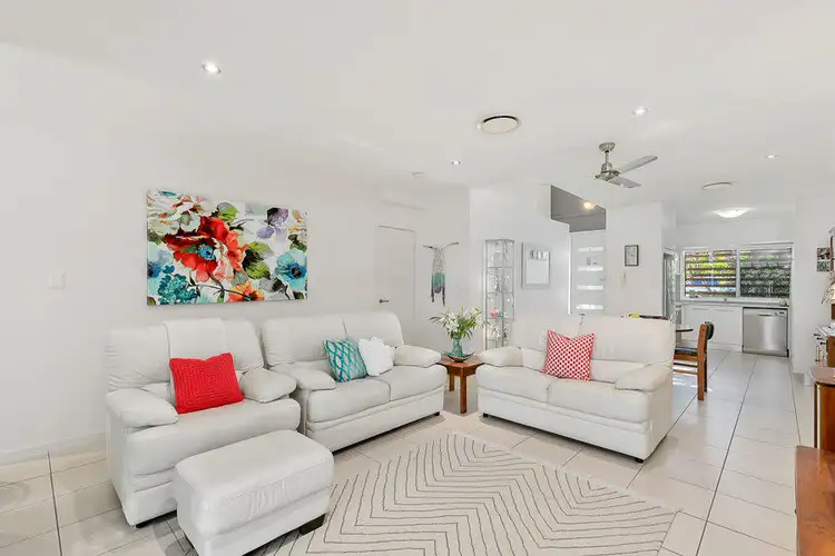3/136 Pulgul Street, Urangan QLD 4655