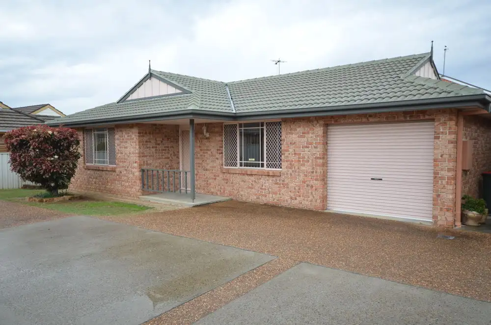 Main view of Homely villa listing, 2B Gunn Place, Tamworth NSW 2340