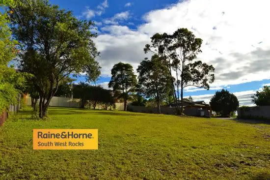 6 Victor Perry Place, South West Rocks NSW 2431