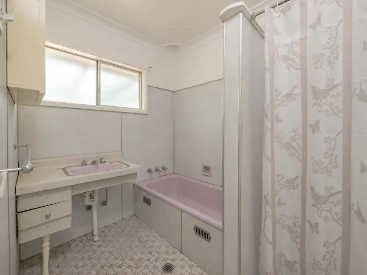 Sixth view of Homely house listing, 32 Judith Street, Armidale NSW 2350