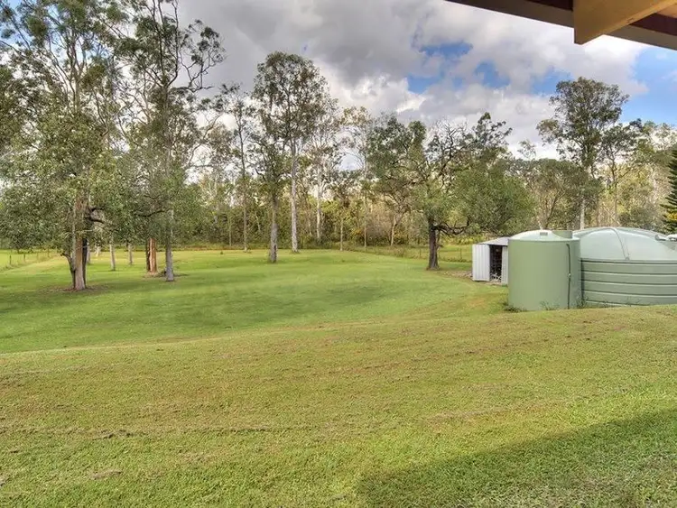 174-176 MERLUNA ROAD, Park Ridge South QLD 4125