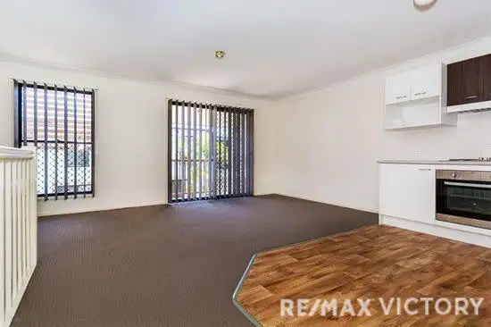2/17 Lower King Street, Caboolture QLD 4510