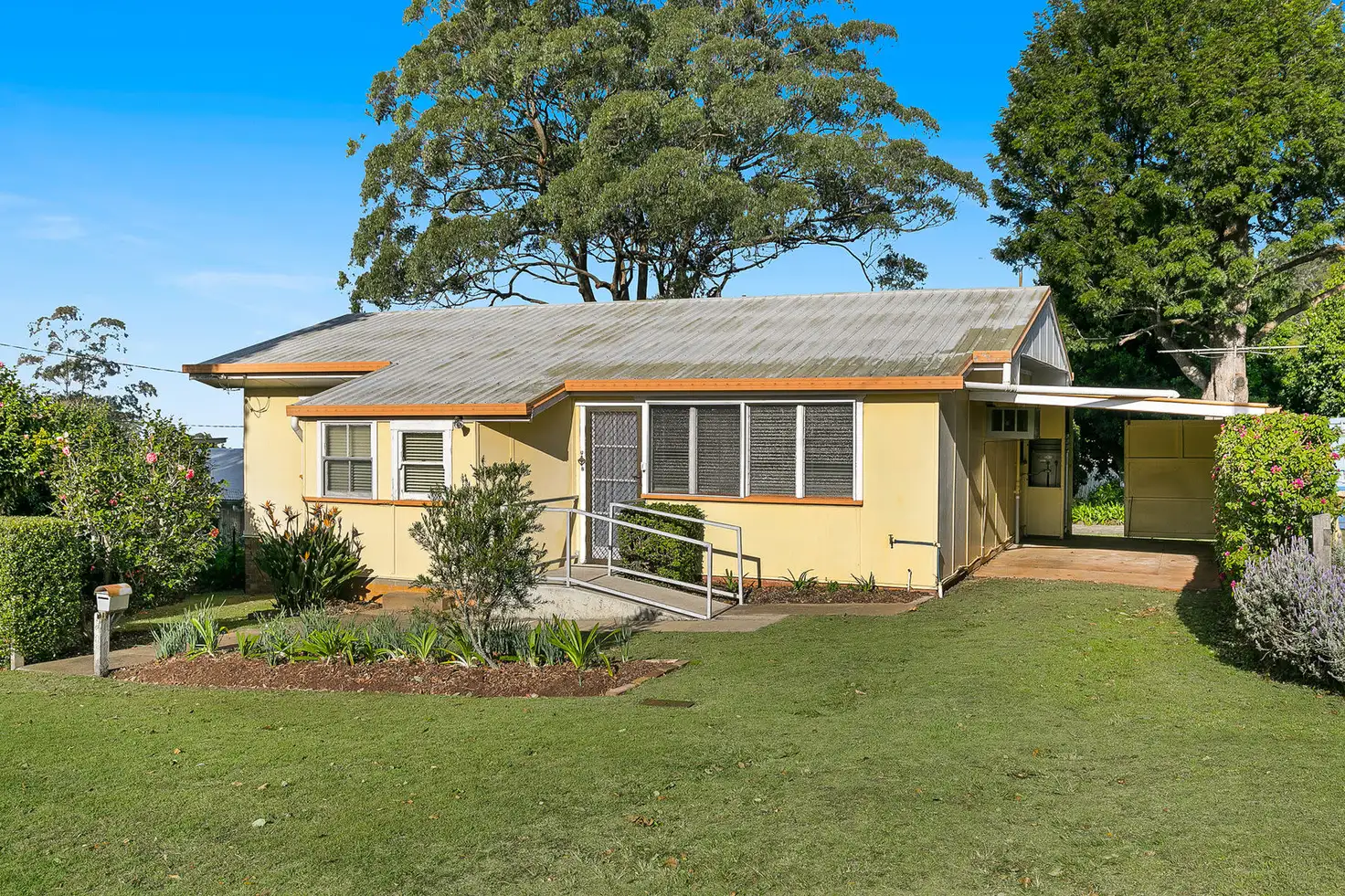 Main view of Homely house listing, 8 Alfred Street, Mount Lofty QLD 4350