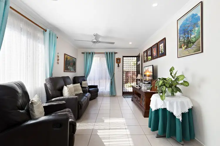 Main view of Homely unit listing, 1/9 Queen Street, Scarborough QLD 4020