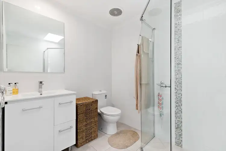 Fourth view of Homely unit listing, 1/9 Queen Street, Scarborough QLD 4020