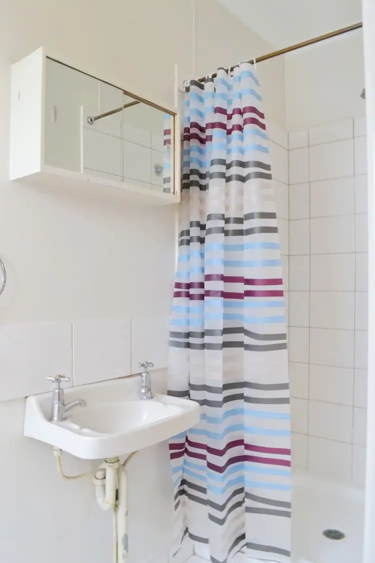 Fifth view of Homely unit listing, 4/28 Gertrude Street, Highgate Hill QLD 4101